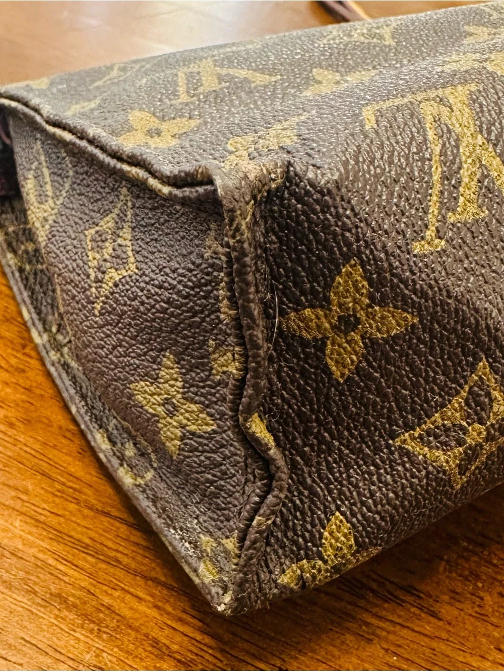 VTG 1970s/80s Louis Vuitton Monogram Poche Toilette Pouch